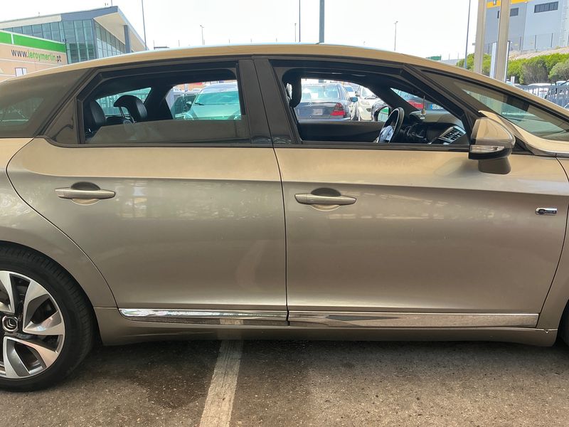 Citroen DS5 2.0 HDi Hybrid4 SportChic — zdjęcie 7