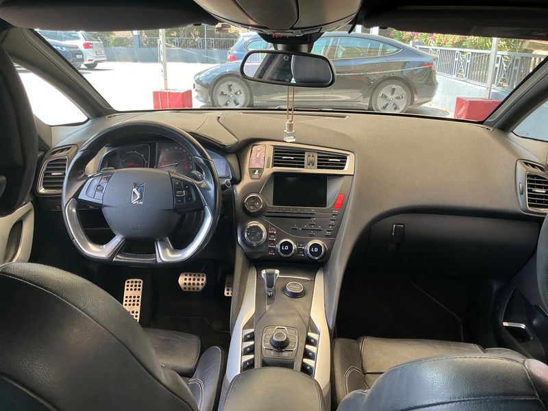 Citroen DS5 2.0 HDi Hybrid4 SportChic — zdjęcie 12