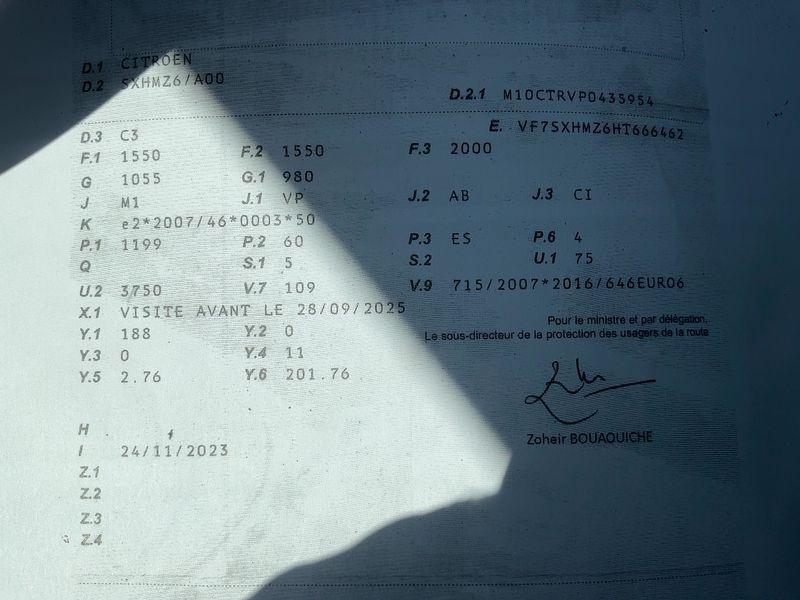 Citroen C3 1.2 PureTech Feel — zdjęcie 15
