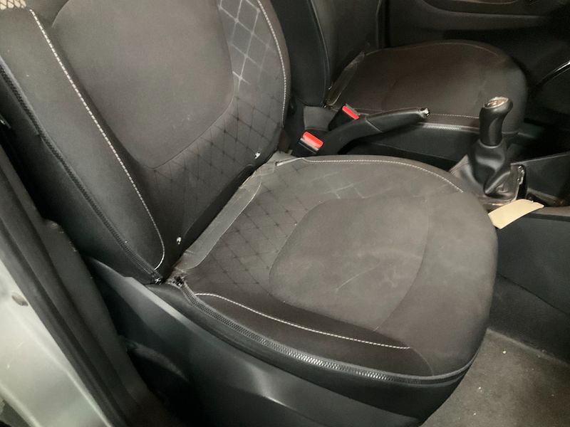 Renault Captur 0.9 Energy Intens 2015 – снимка 32