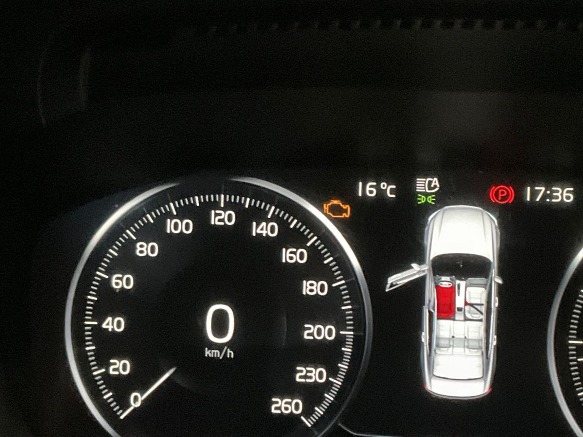 Volvo S90 2019 — photo 41
