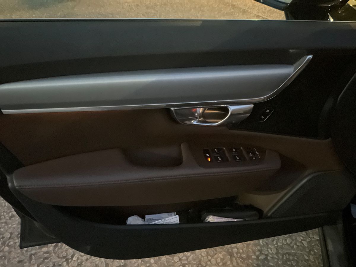 Volvo S90 2019 — photo 24