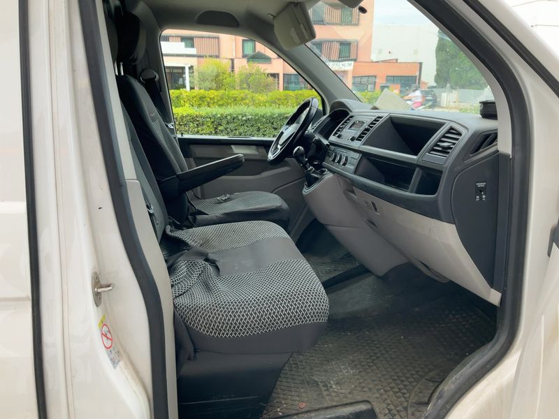 Volkswagen T6 Transporter 2.0 TDI Kasten — zdjęcie 11