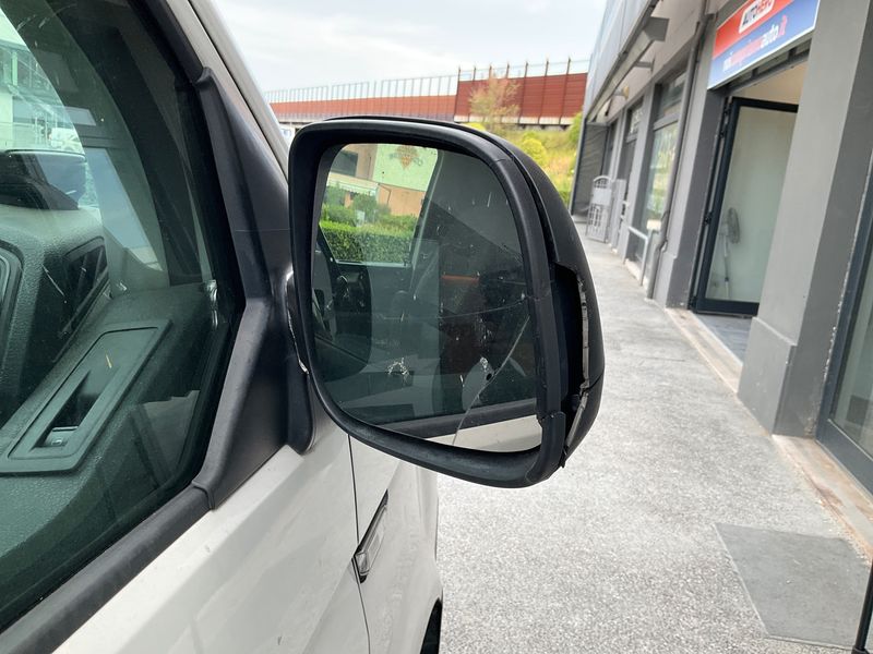 Volkswagen T6 Transporter 2.0 TDI Kasten 2017 – снимка 23
