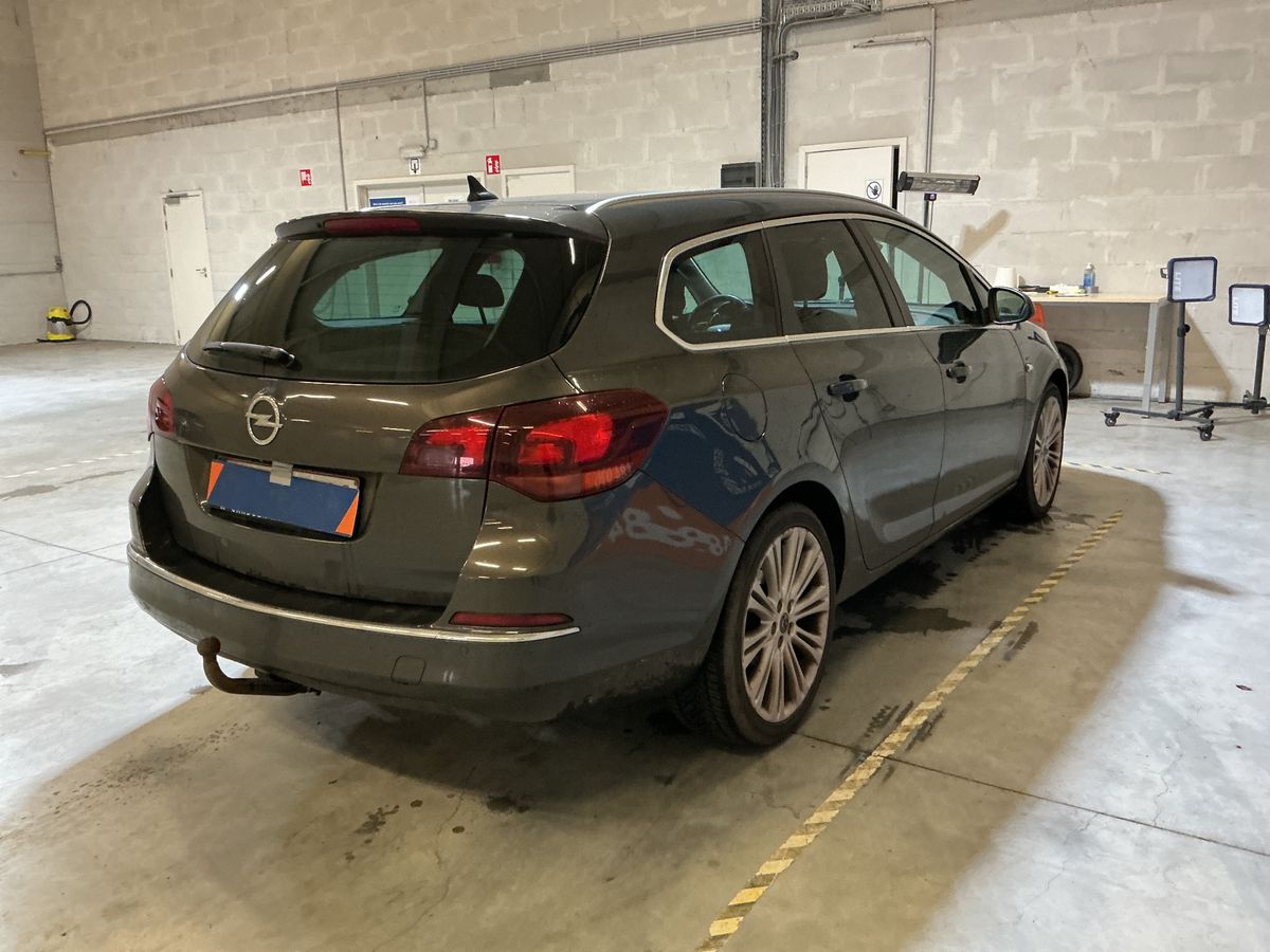 Opel Astra 1.4 Turbo Cosmo