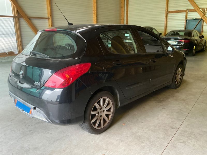 Peugeot 308 1.6 HDi Confort Pack 2010 – снимка 2