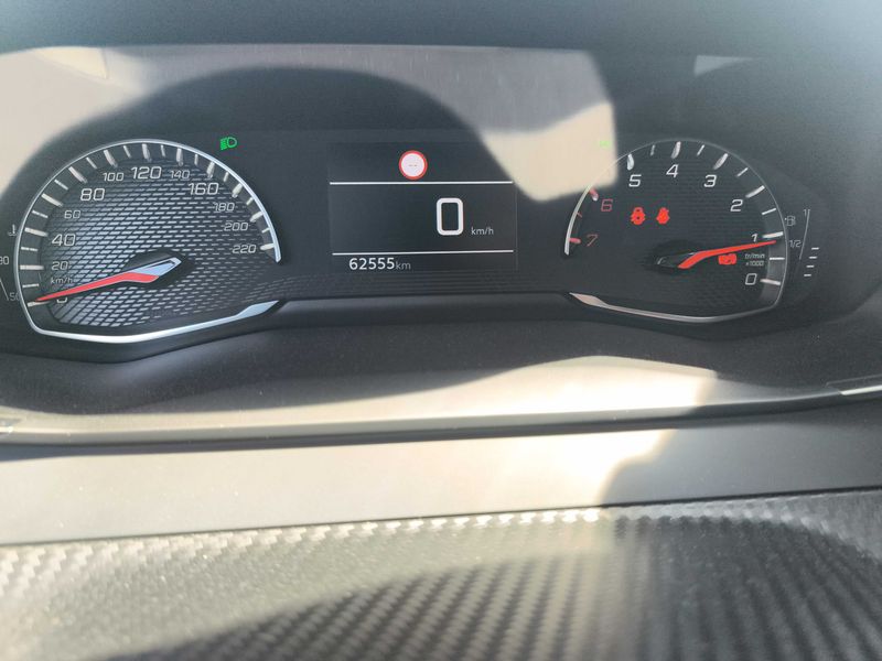 Peugeot 2008 1.2 PureTech Active — zdjęcie 12