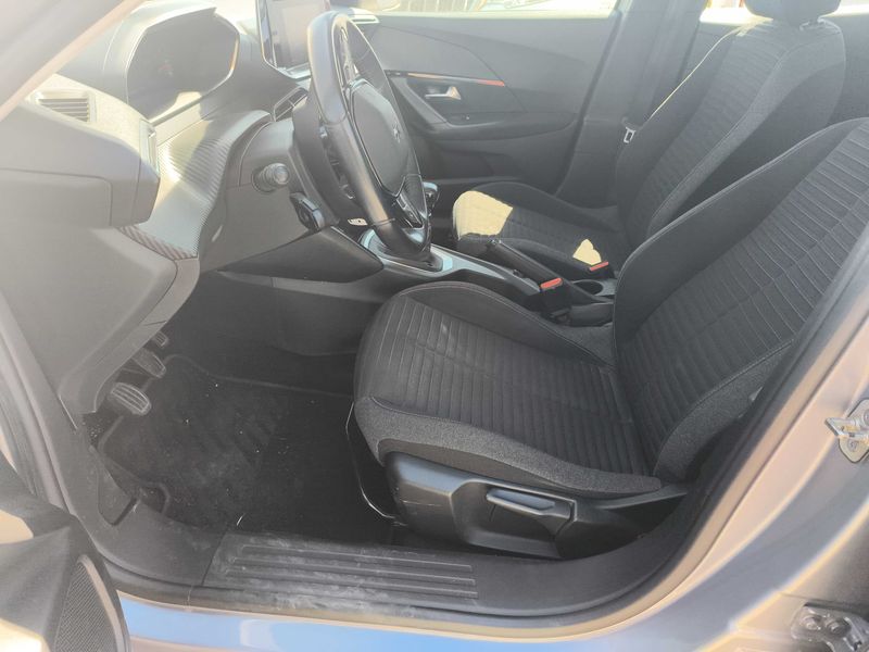 Peugeot 2008 1.2 PureTech Active — zdjęcie 16