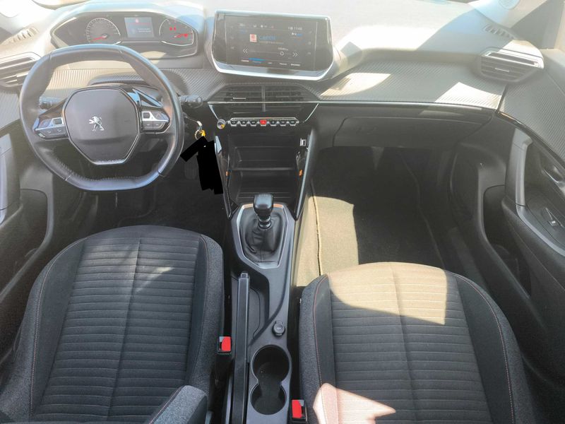 Peugeot 2008 1.2 PureTech Active — zdjęcie 11