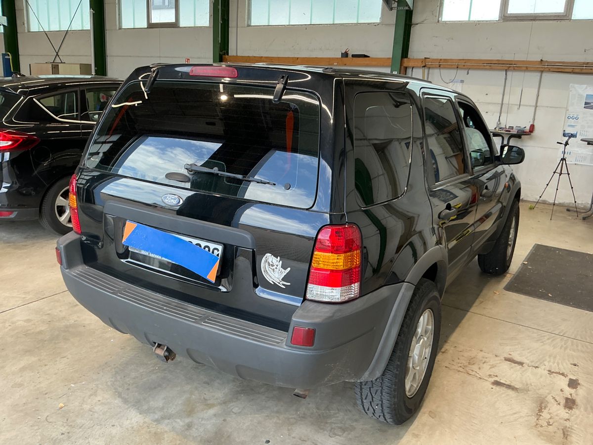Ford Maverick 3.0 V6 Limited