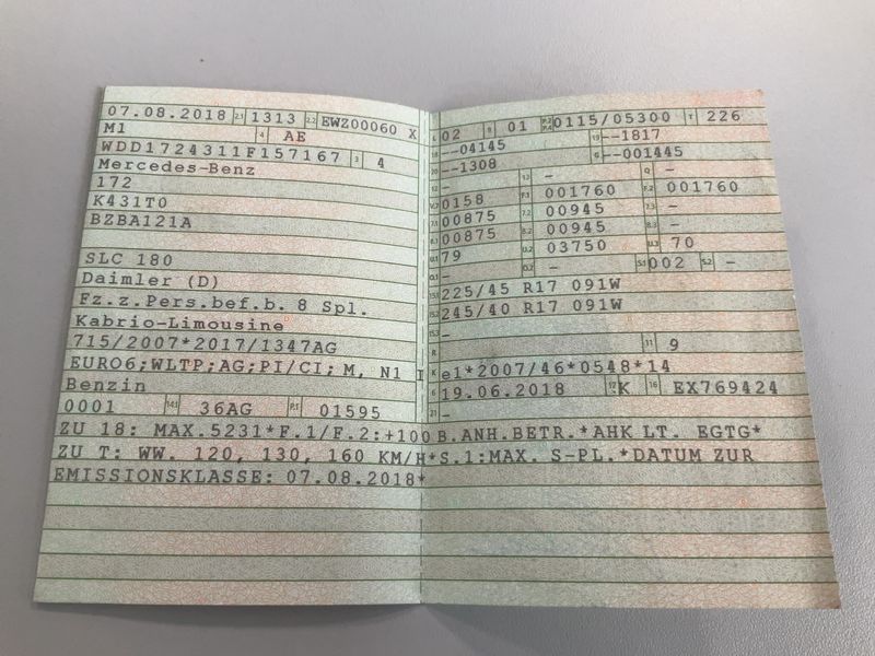 Mercedes-Benz SLC-Klasse SLC 180 — zdjęcie 15