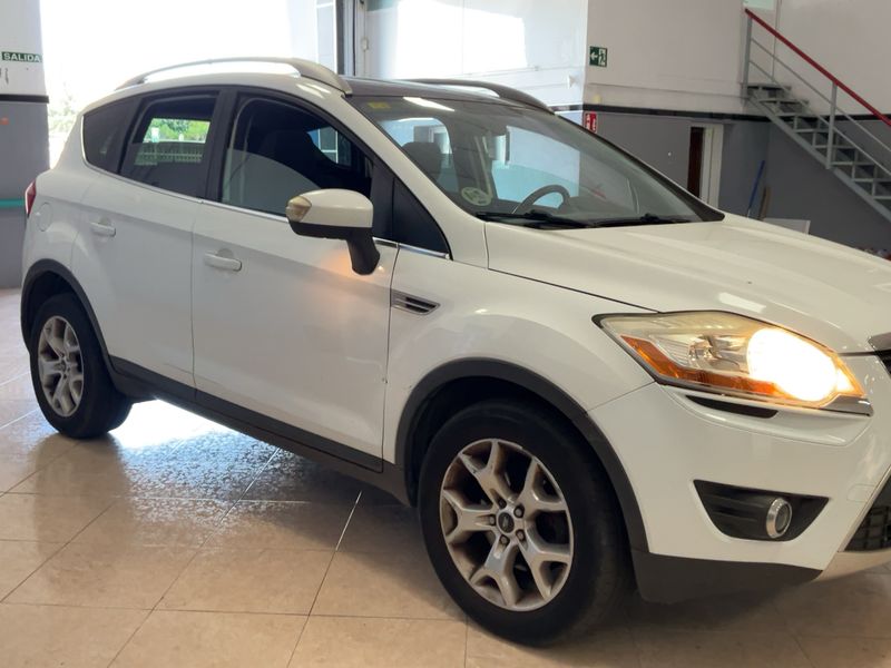 Ford Kuga 2.0 TDCi Trend — zdjęcie 8