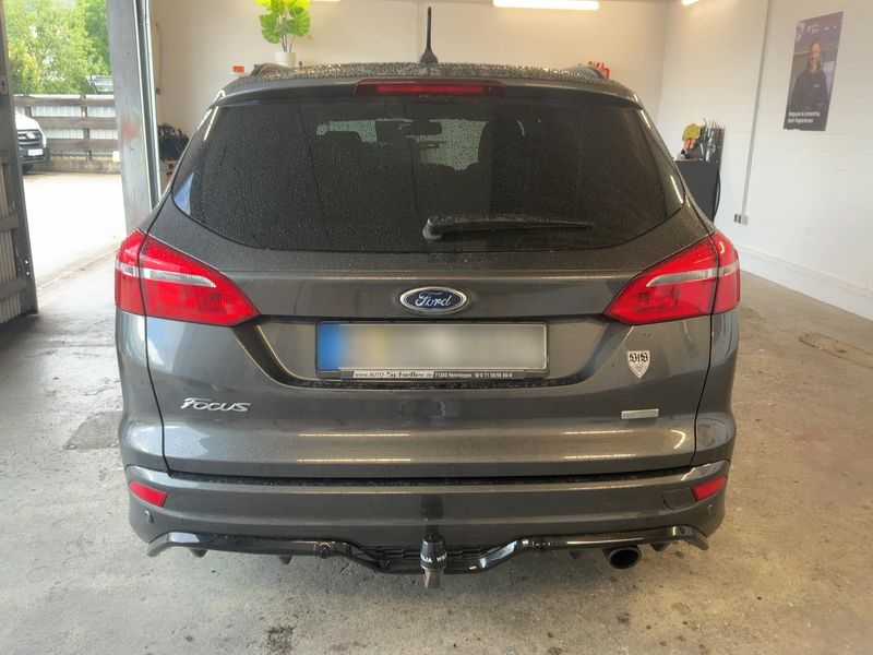 Ford Focus 1.5 EcoBoost ST-Line — zdjęcie 5