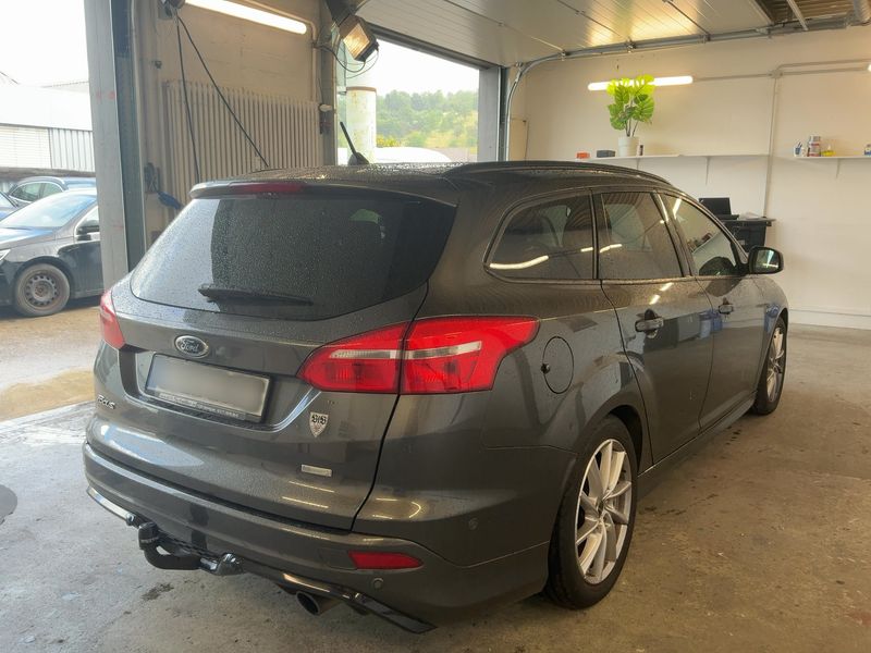 Ford Focus 1.5 EcoBoost ST-Line — zdjęcie 6