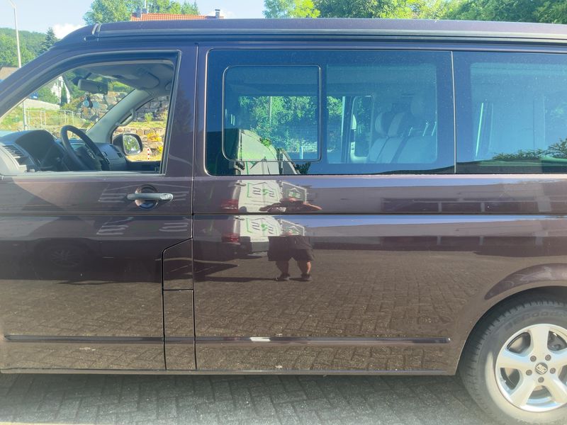 Volkswagen T5 California 2.0 TDI Beach Aufstelldach — zdjęcie 4