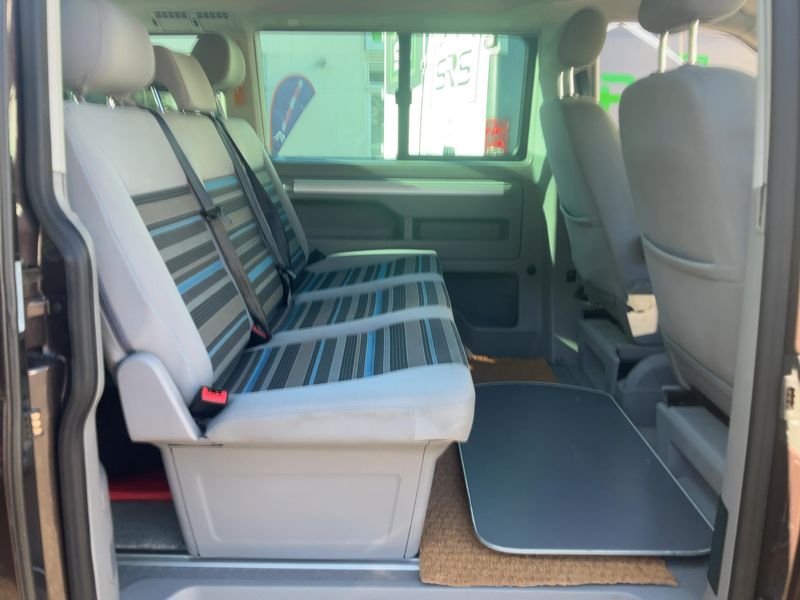 Volkswagen T5 California 2.0 TDI Beach Aufstelldach — zdjęcie 14