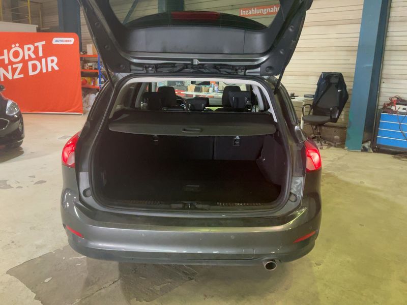 Ford Focus 1.0 EcoBoost Cool&Connect 2019 – снимка 15