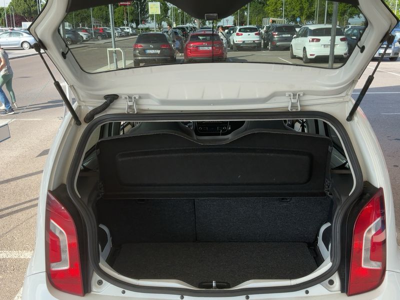 Volkswagen up! electric drive 60 kW E-up! — zdjęcie 10