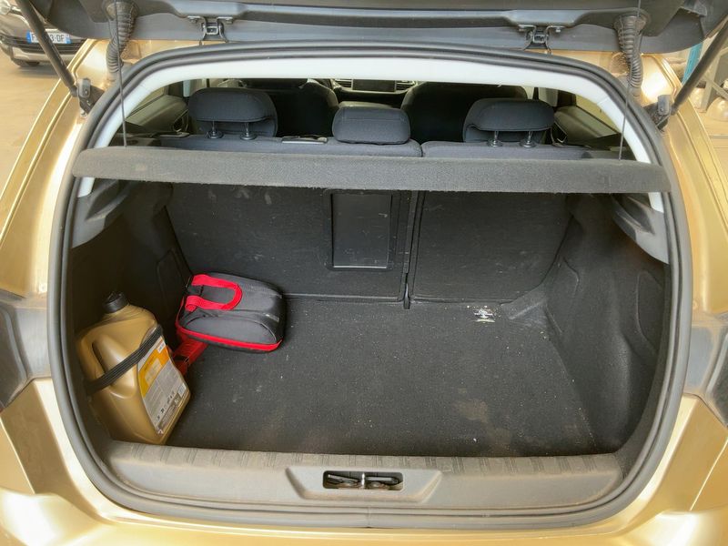 Peugeot 308 1.2 e-THP Allure 2017 – снимка 15