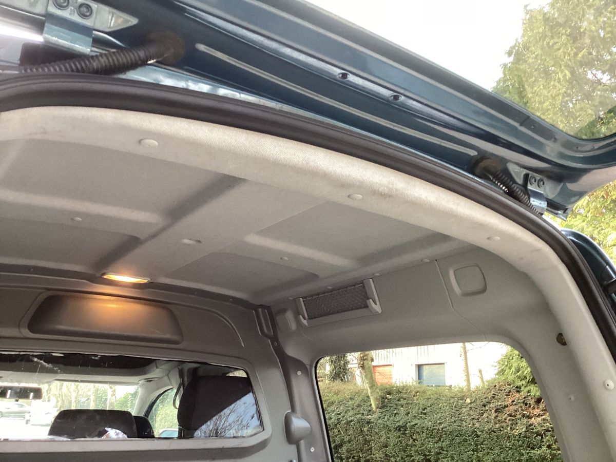 Volkswagen Caddy 2015 — photo 46