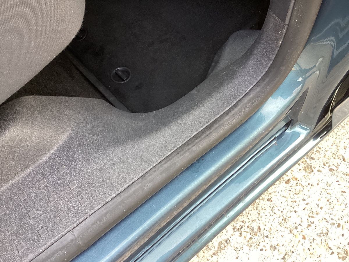 Volkswagen Caddy 2015 — photo 32