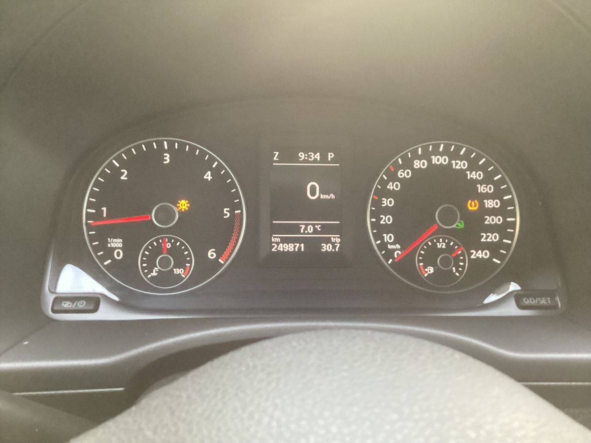 Volkswagen Caddy 2015 — photo 19