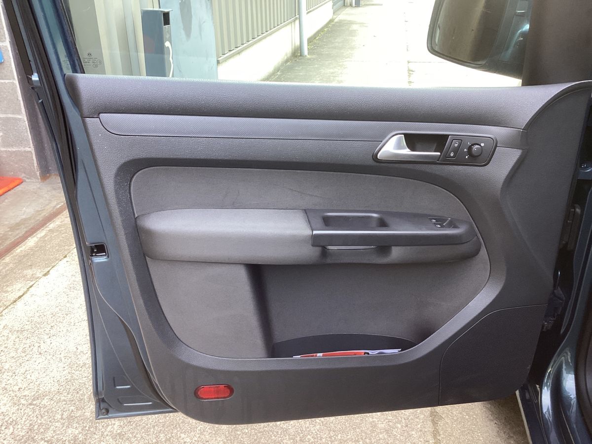 Volkswagen Caddy 2015 — photo 34