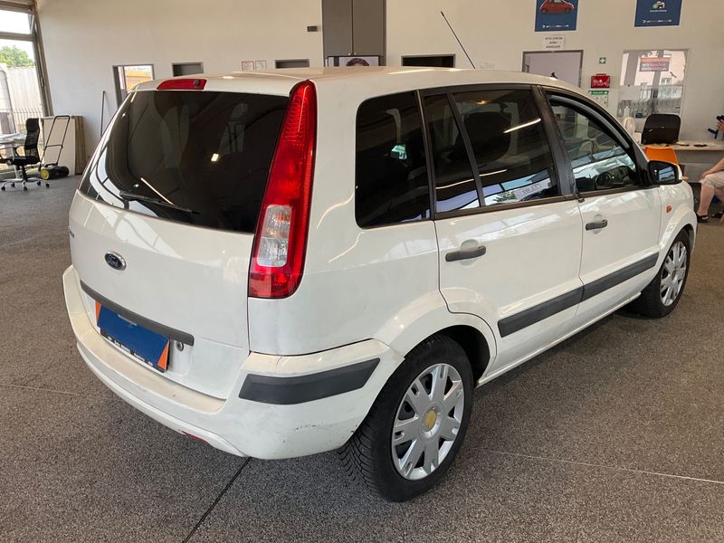 Ford Fusion 1.4 Trend — zdjęcie 2