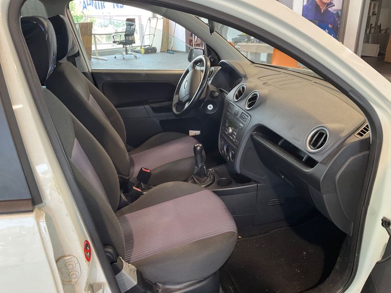 Ford Fusion 1.4 Trend — zdjęcie 3