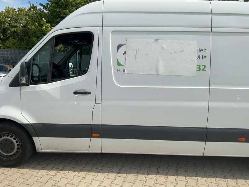Mercedes-Benz Sprinter 319 CDI RWD L3 — zdjęcie 4