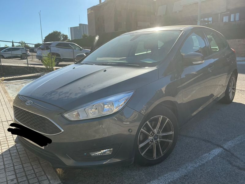 Ford Focus 1.0 EcoBoost Business — zdjęcie 1