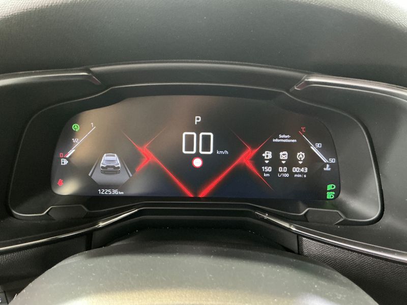DS Automobiles DS7 Crossback 1.6 PureTech Performance Line — zdjęcie 13
