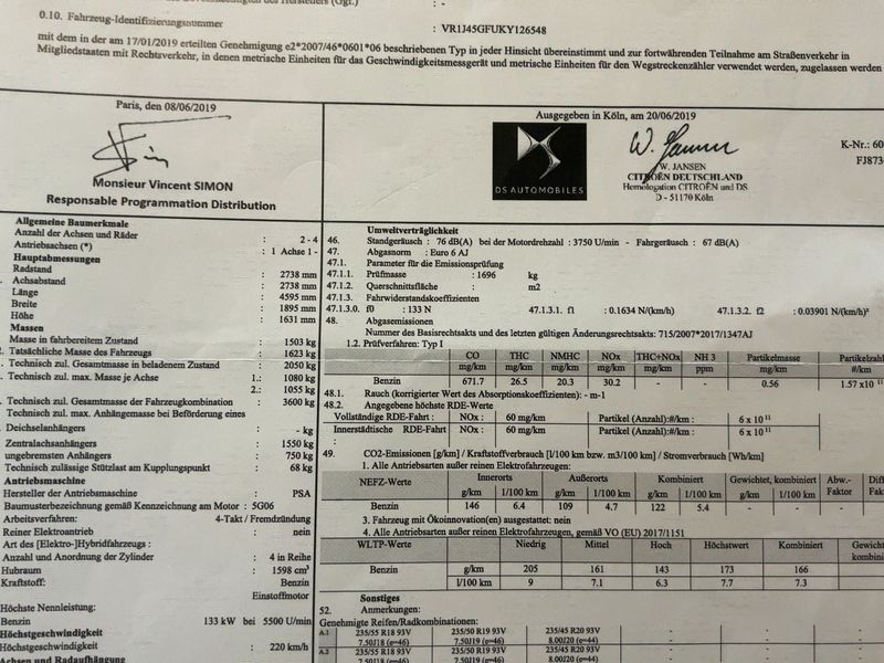 DS Automobiles DS7 Crossback 1.6 PureTech Performance Line — zdjęcie 16