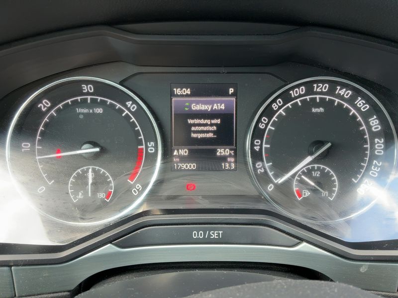 Skoda Superb 2.0 TDI Ambition 2016 – снимка 18