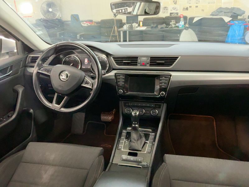 Skoda Superb 2.0 TDI Ambition 2016 – снимка 17
