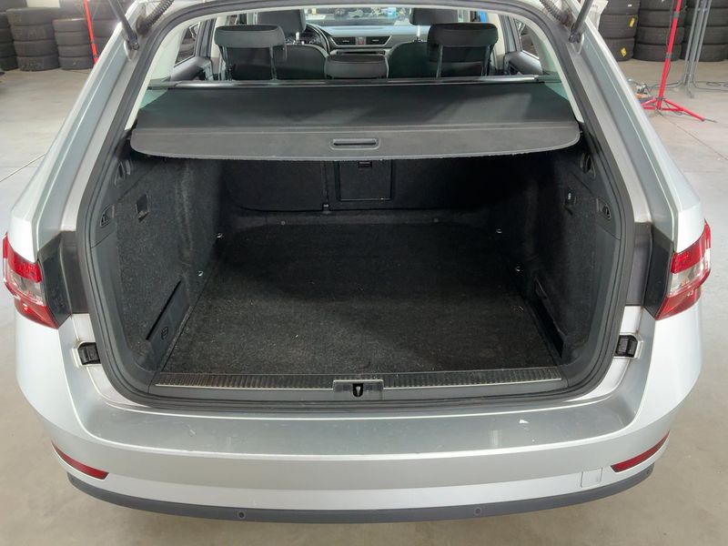 Skoda Superb 2.0 TDI Ambition 2016 – снимка 15