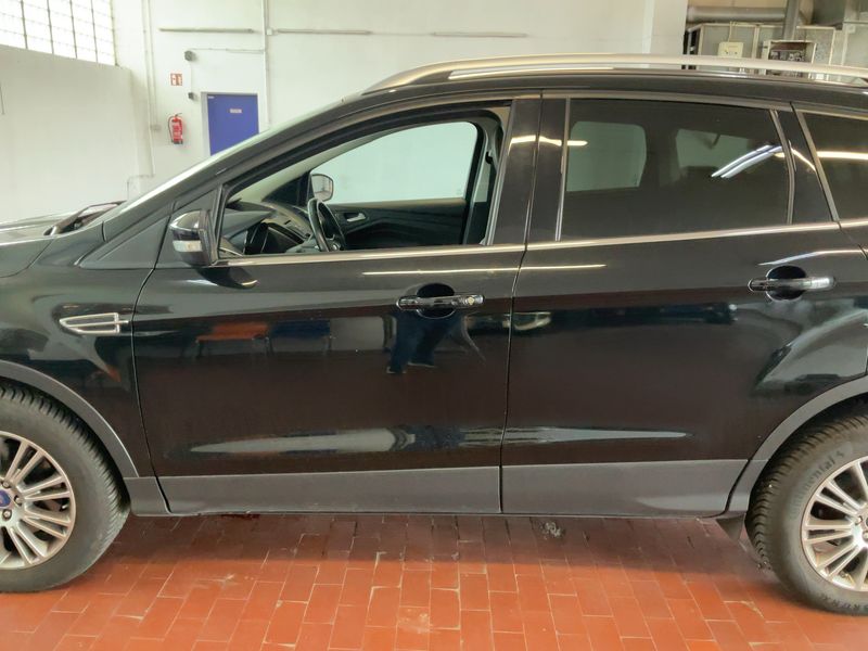 Ford Kuga 2.0 TDCi Titanium — zdjęcie 4