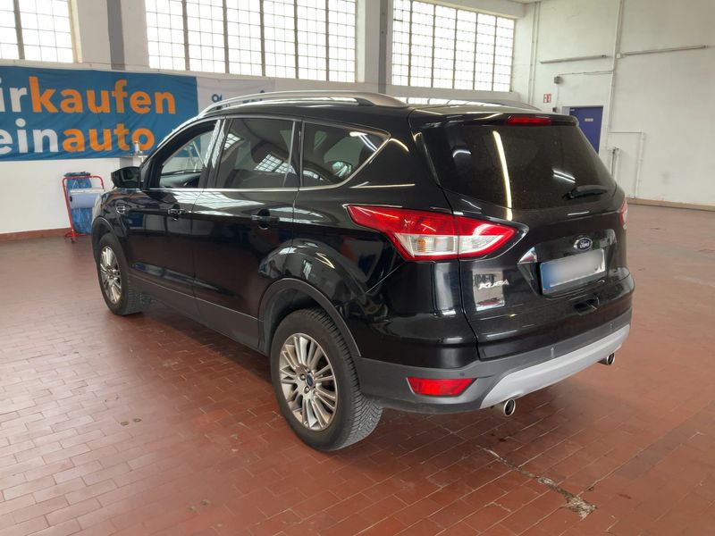 Ford Kuga 2.0 TDCi Titanium — zdjęcie 3