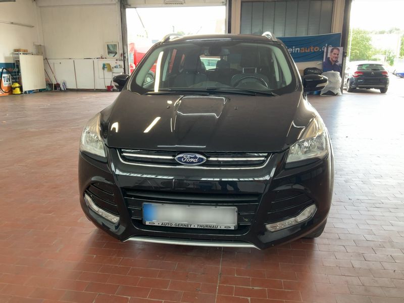 Ford Kuga 2.0 TDCi Titanium — zdjęcie 9