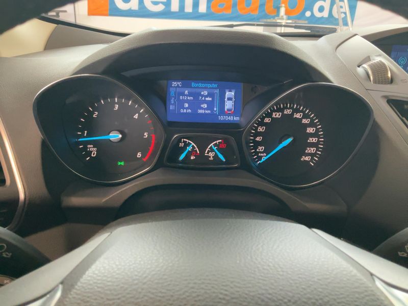 Ford Kuga 2.0 TDCi Titanium — zdjęcie 13