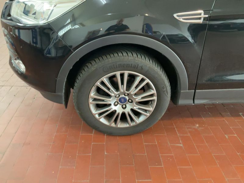 Ford Kuga 2.0 TDCi Titanium 2015 – снимка 3