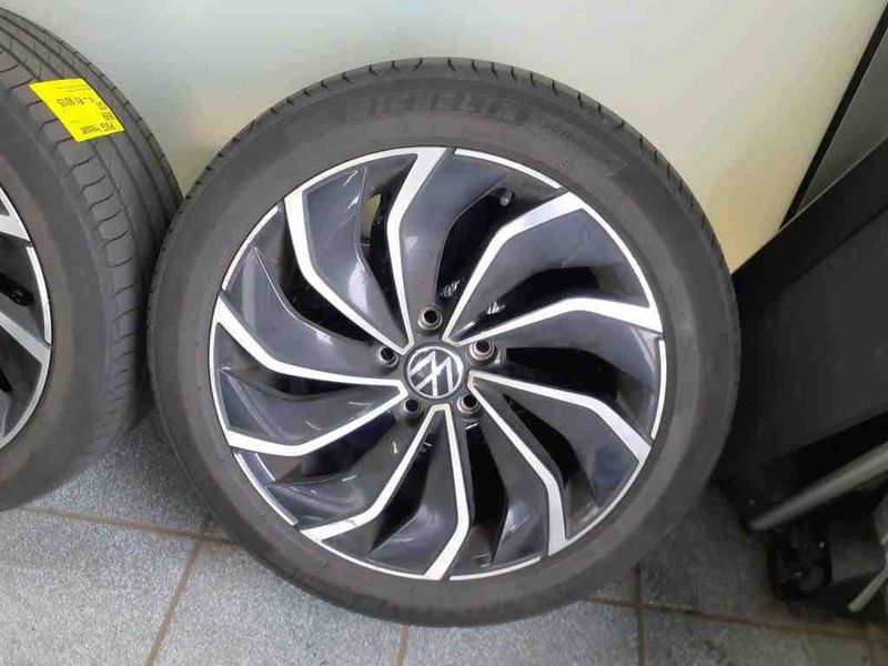 Volkswagen Golf VIII 2.0 TDI Life — zdjęcie 25