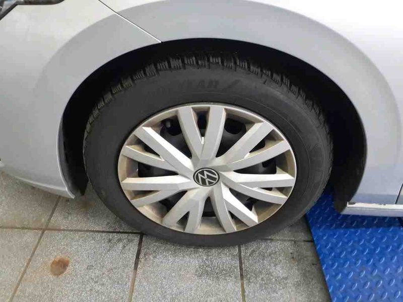 Volkswagen Golf VIII 2.0 TDI Life — zdjęcie 21