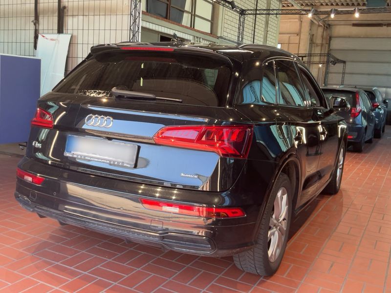 Audi Q5 40 TDI quattro Sport — zdjęcie 6