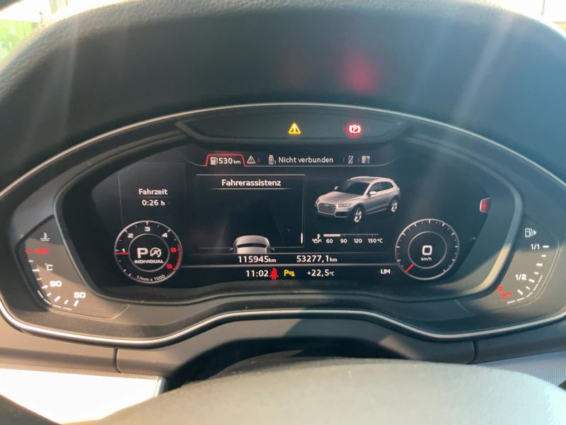 Audi Q5 40 TDI quattro Sport — zdjęcie 13