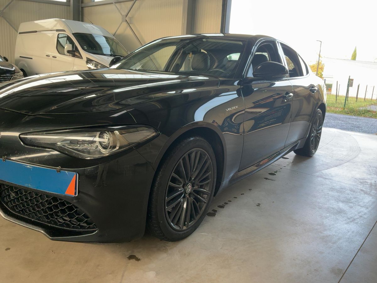 Alfa Romeo Giulia 2.2 JTDM Veloce