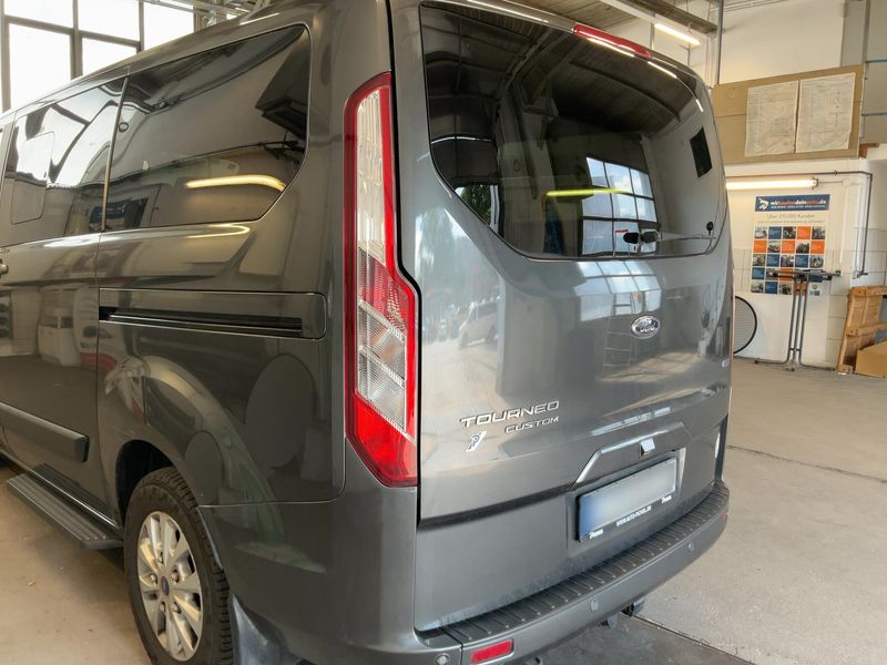 Ford Tourneo Custom 2.0 TDCi 320 L1 Trend — zdjęcie 3