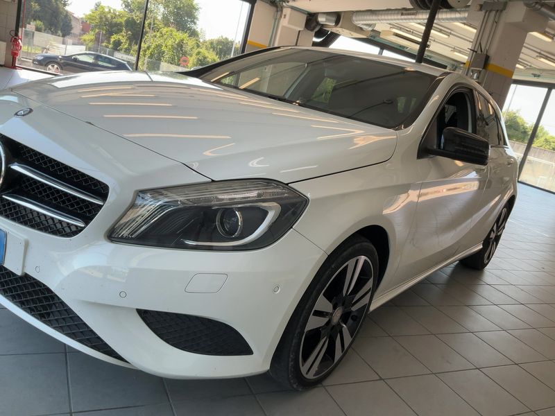 Mercedes-Benz A-Klasse A 180 CDI BlueEfficiency Urban — zdjęcie 2