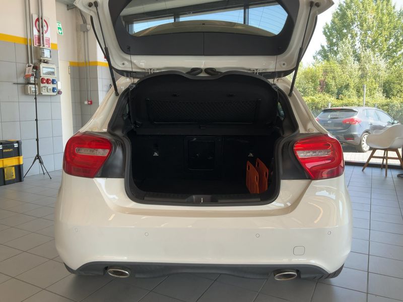 Mercedes-Benz A-Klasse A 180 CDI BlueEfficiency Urban — zdjęcie 10