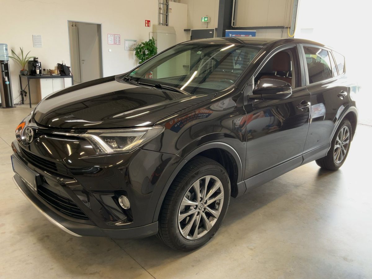 Toyota RAV 2016 — photo 1